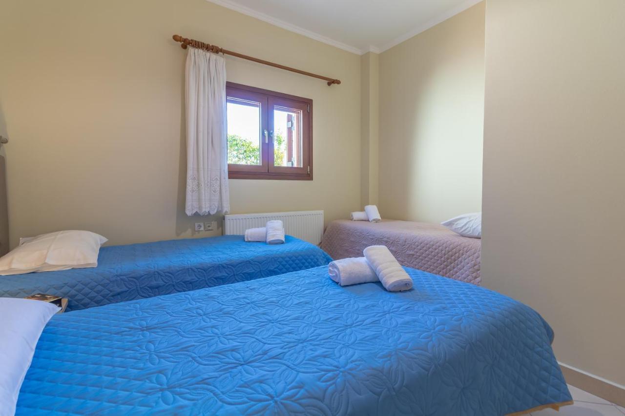 Spartakos Luxury 7 *