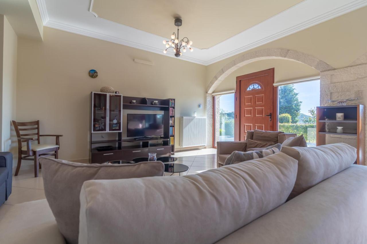 Spartakos Luxury 7 Villa
