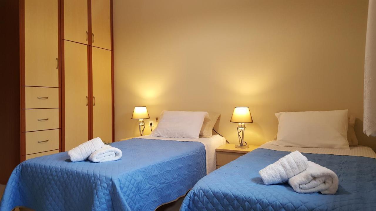 Spartakos Luxury 7 Villa Koukounaria