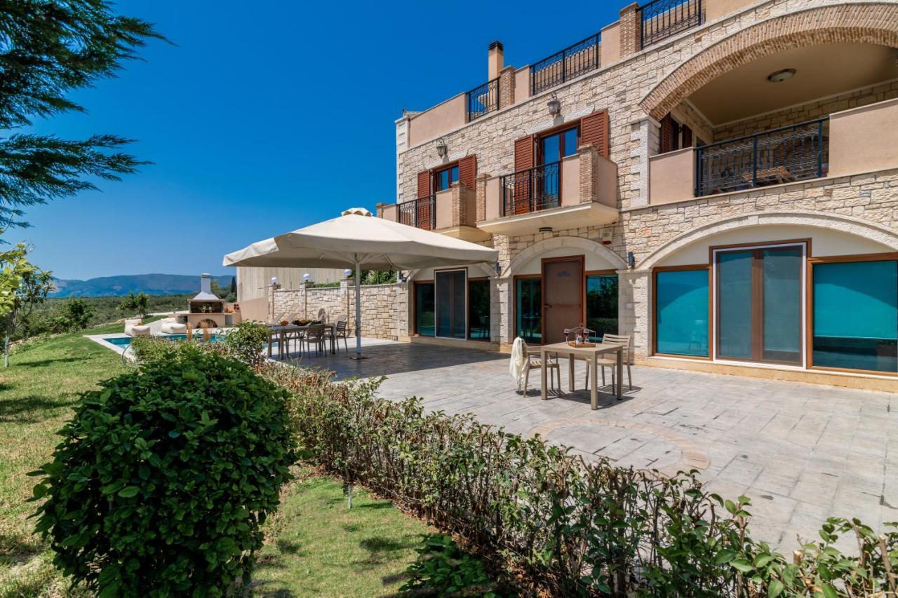 Spartakos Luxury 7 Villa