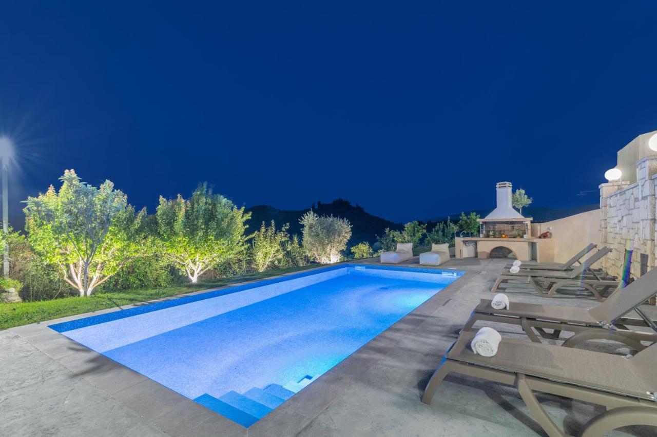 Villa Spartakos Luxury 7 Koukounaria